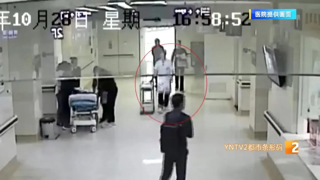 危急！心脏骤停！路过的他冲上去了……