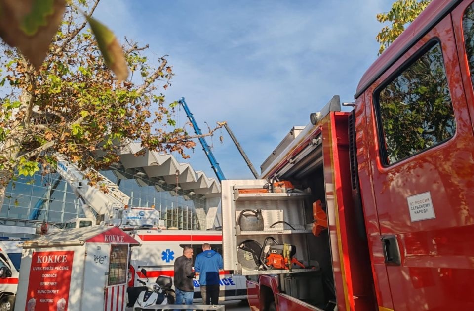 塞尔维亚一火车站部分坍塌致8人死亡 塞政府设全国哀悼日 塞尔维亚一火车站部分坍塌致8人死亡 塞政府设全国哀悼日