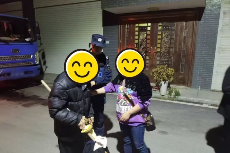 九旬老人：“坐警车要不要钱的？”