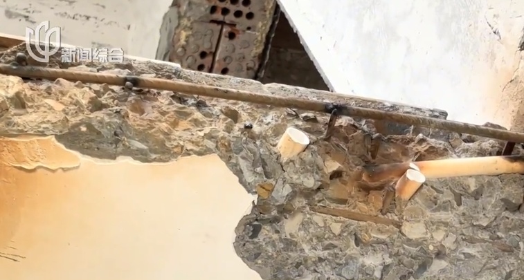 理直气壮!沪一居民楼顶,华丽丽反复拆建三次….偏偏卡在同一问题上! 理直气壮!沪一居民楼顶,华丽丽反复拆建三次….偏偏卡在同一问题上!