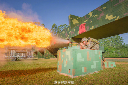 够燃!多图直击武警多兵种融合演练现场 够燃!多图直击武警多兵种融合演练现场
