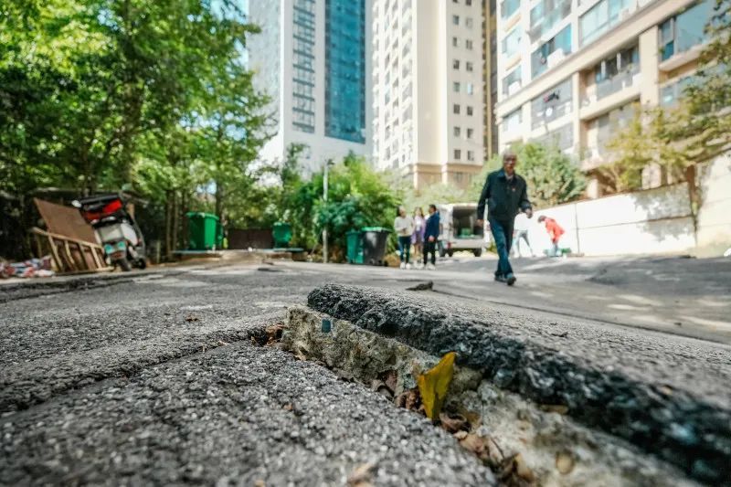 长沙一小区出现路面沉降,获开发商赔偿85万余元修复费用! 长沙一小区出现路面沉降,获开发商赔偿85万余元修复费用!