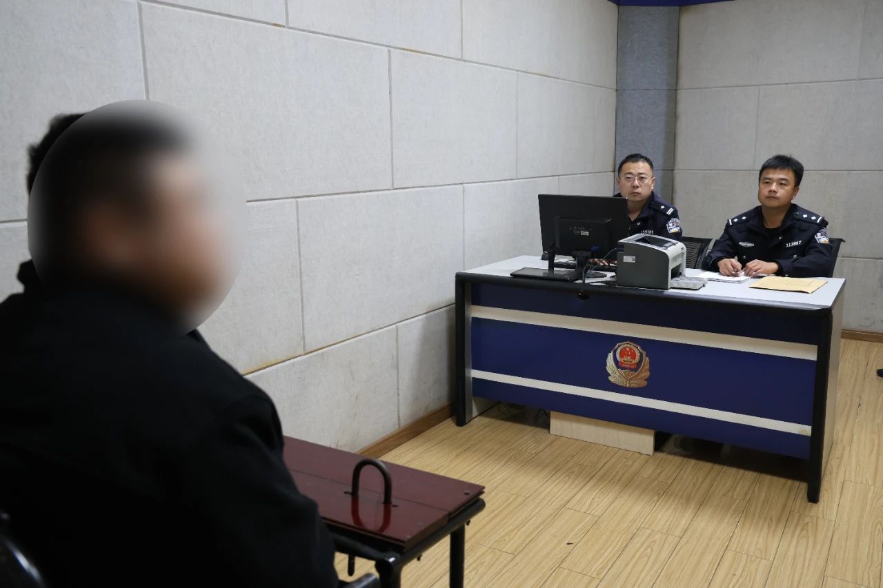 收到可疑转账，山东即墨金店员工一个举动为被骗群众挽回50000元