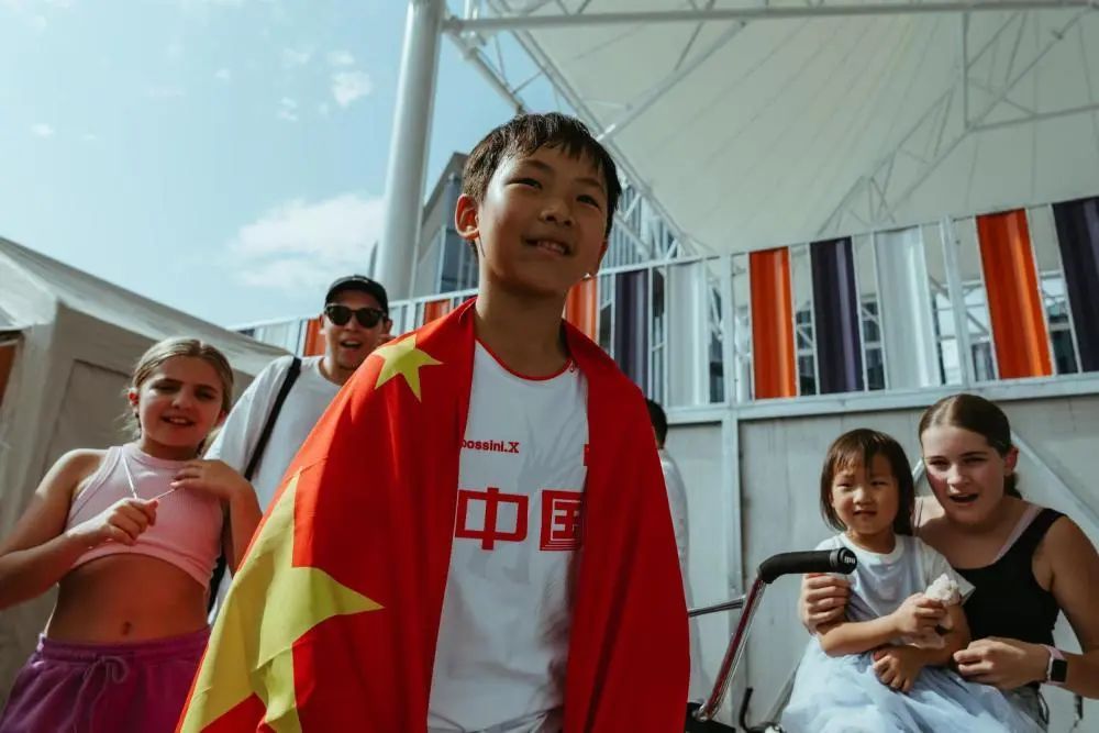 “10后”小孩儿哥，斩获世界第一！