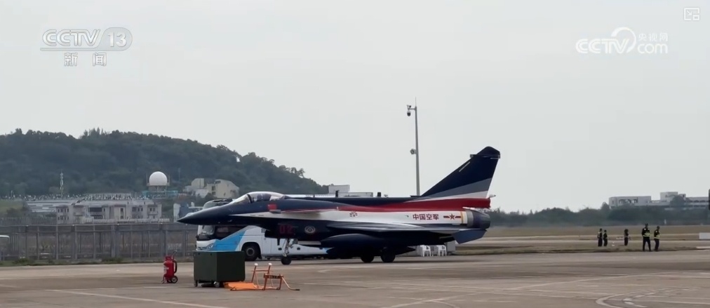 超级“硬核”！多维度、成体系、近距离展示空军装备快速迭代新成就
