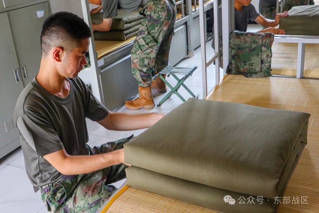 新兵入营一月余，他们有了怎样的变化？