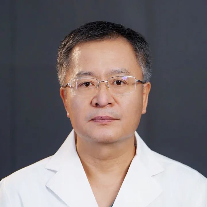 白内障“盯上”年轻人?你中招的风险有多大?赶快跟着专家自检 白内障“盯上”年轻人?你中招的风险有多大?赶快跟着专家自检