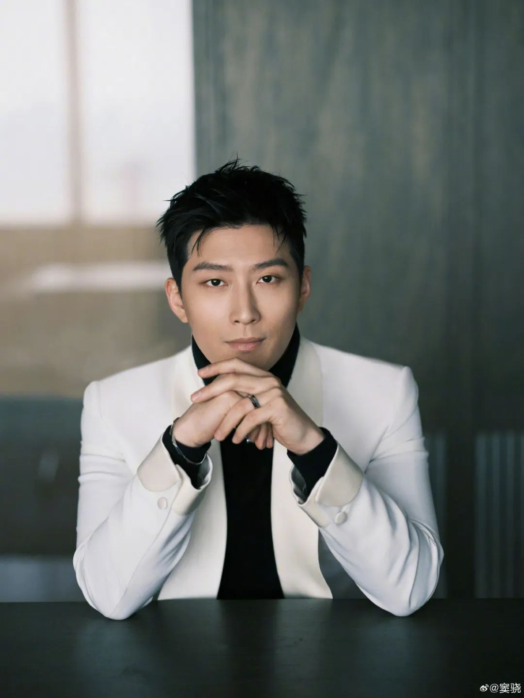 知名男演员夺冠！