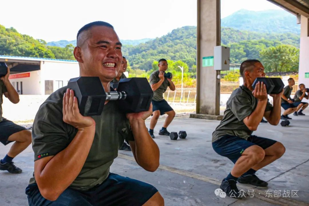 新兵入营一月余，他们有了怎样的变化？