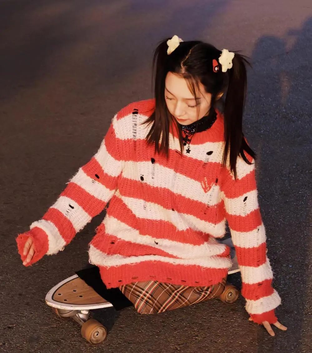 从小失去双腿的她，会拥有怎样的人生？