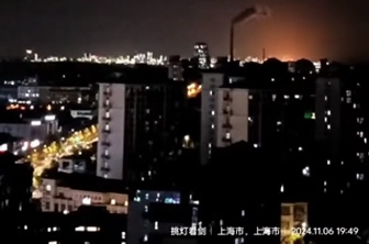 上海一化工厂疑似突发火灾,现场浓烟滚滚?官方公告:系启用地面火炬 上海一化工厂疑似突发火灾,现场浓烟滚滚?官方公告:系启用地面火炬