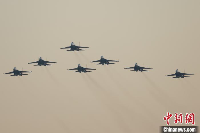 俄罗斯“勇士”飞行表演队全新换装重返中国航展 俄罗斯“勇士”飞行表演队全新换装重返中国航展