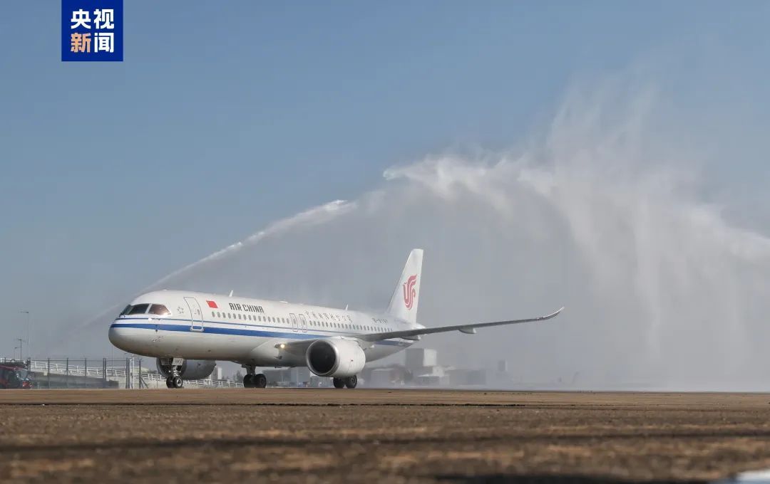 身披五星红旗，C919首次亮相澳门！
