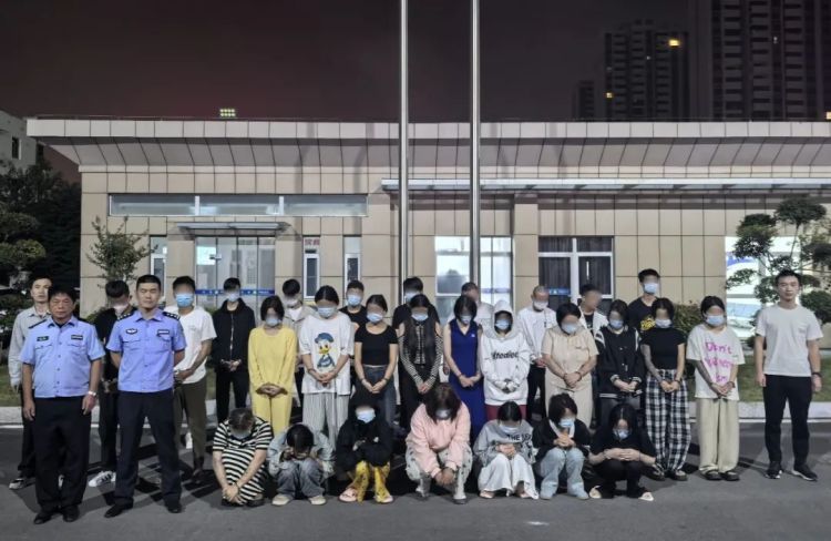 安徽宿州警方成功侦破一起特大跨省组织婚姻诈骗案，抓获74人，涉案超千万