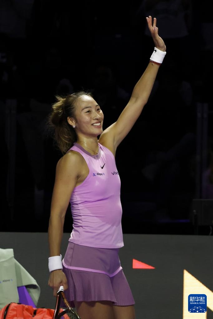 WTA年终总决赛：郑钦文晋级半决赛