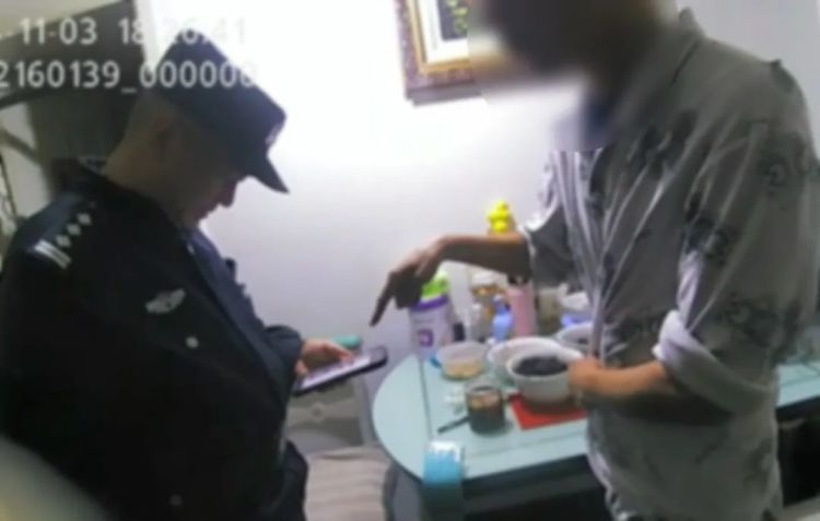 男子“兼职”时,看到类似的反诈案例……网友:剧本对上了! 男子“兼职”时,看到类似的反诈案例……网友:剧本对上了!