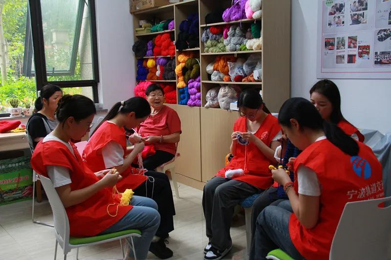 “毛衣奶奶”，毛衣收到了！