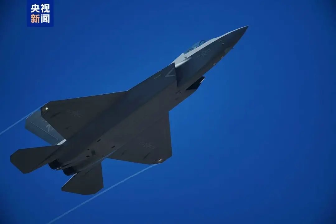今日，歼-35A亮相广东上空！