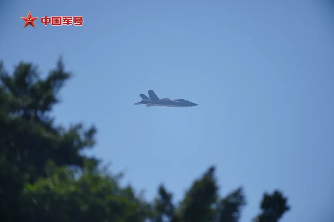 高清画面!万众期待的歼-35A来了 高清画面!万众期待的歼-35A来了