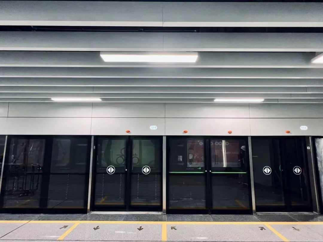 广州首条地铁环线全面进入运营调试！
