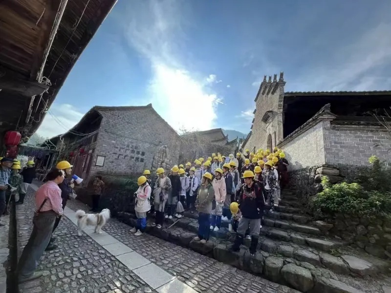 飞檐走壁？尝遍百草？网友：你好，我有几个朋友想去参加一下……