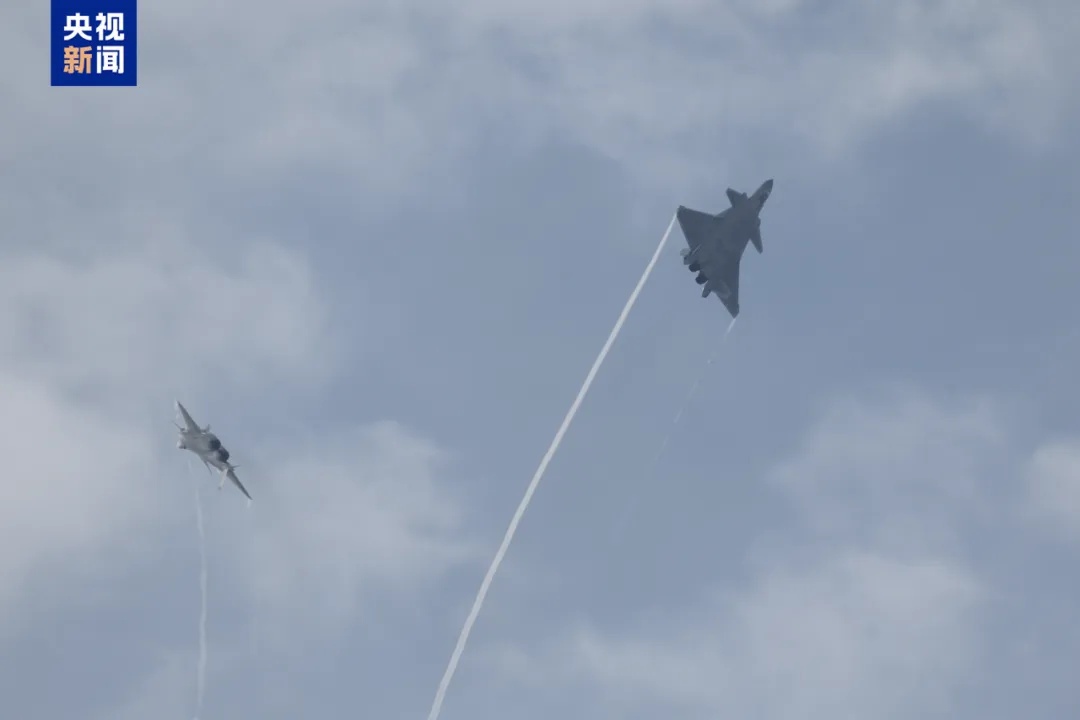 歼-35A、歼-15D接连亮相！