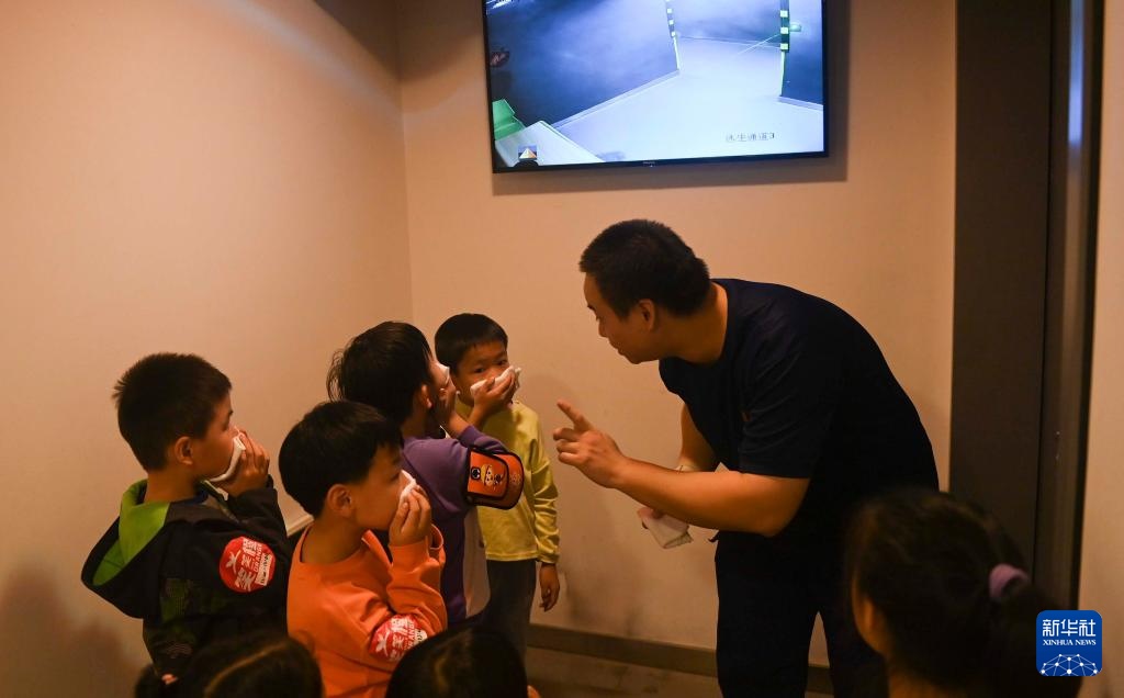 浙江杭州：消防安全从娃娃抓起