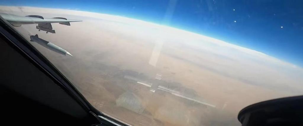 中国航展｜鹰击-21导弹发射画面首次公开，专家：制衡强敌利器