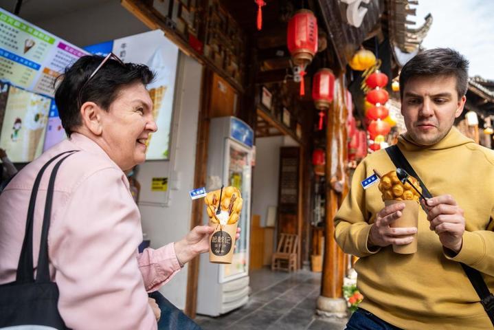 秀美湘西迎“入境游”热潮