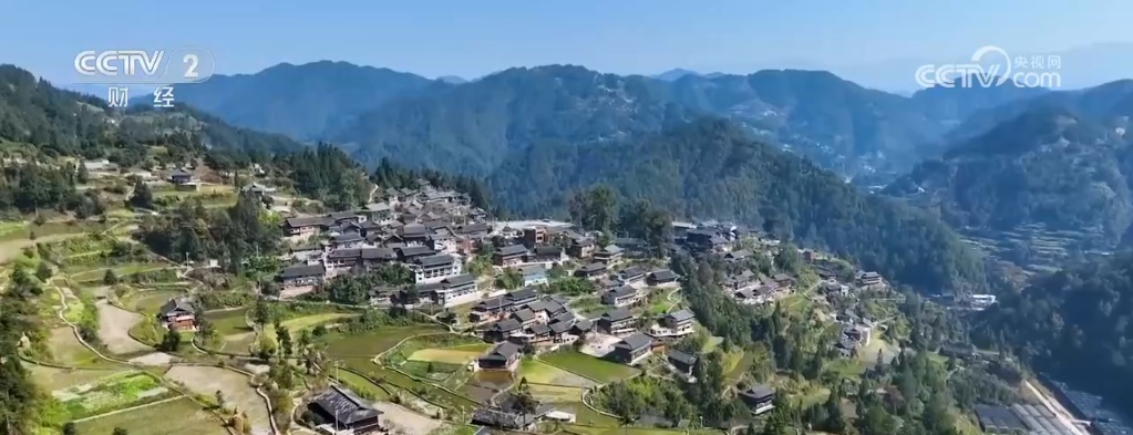 长桌宴、讨花带、拦门酒 “传统节日+旅游”赋能乡村促振兴