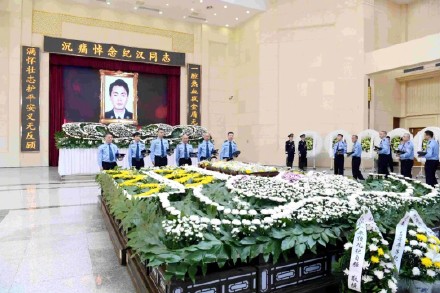 年仅52岁！武汉一派出所所长因公牺牲