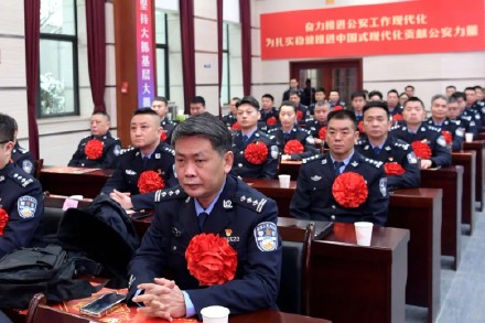 年仅52岁！武汉一派出所所长因公牺牲