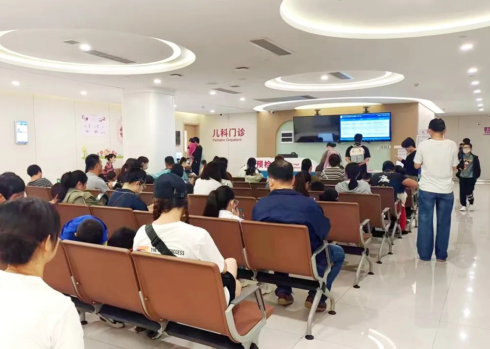 潜伏期2-8天！已进入高发期！多人确诊，抗生素无效