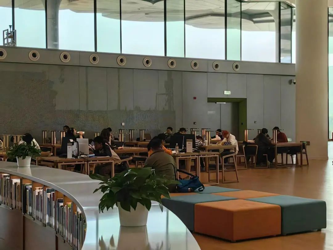 不方便，不敢走，等不到，北京这些地方交通接驳还需再升级