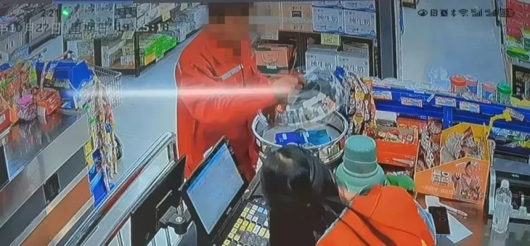 捡来的手机当“提款机”?这样盗刷可不行 捡来的手机当“提款机”?这样盗刷可不行