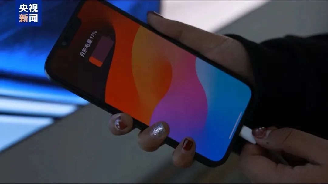 “科学”流言榜 丨发际线上移就是脱发?来看专家科学解读 “科学”流言榜 丨发际线上移就是脱发?来看专家科学解读