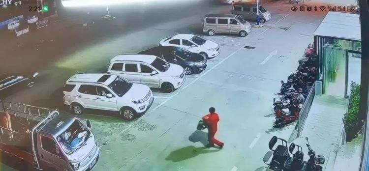 捡来的手机当“提款机”?这样盗刷可不行 捡来的手机当“提款机”?这样盗刷可不行