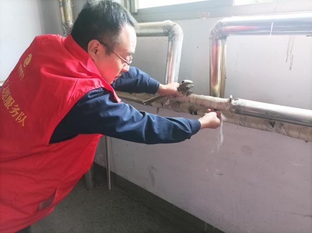 郑州已启动热态调试,你家暖气片热了吗? 郑州已启动热态调试,你家暖气片热了吗?