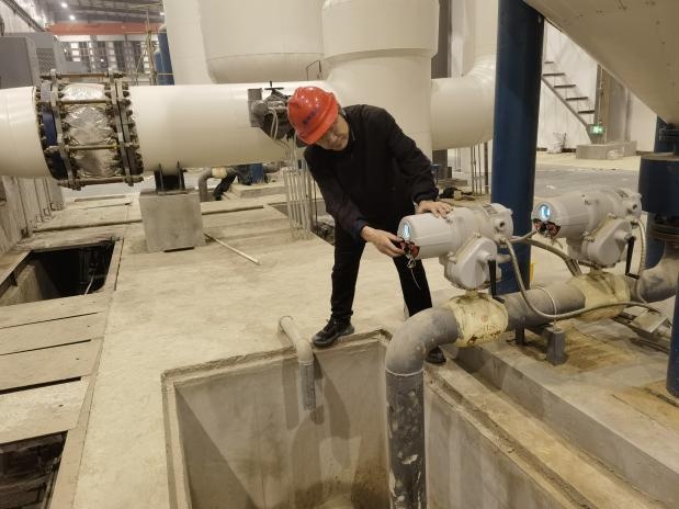 郑州已启动热态调试,你家暖气片热了吗? 郑州已启动热态调试,你家暖气片热了吗?