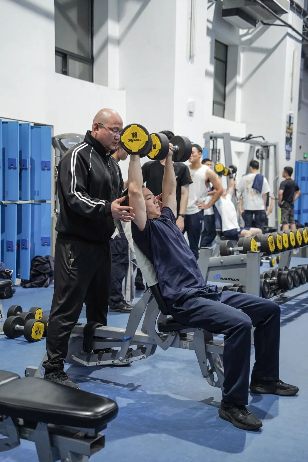 免费!免费!杭州这里天一黑就爆满!乌泱泱人挤人! 免费!免费!杭州这里天一黑就爆满!乌泱泱人挤人!