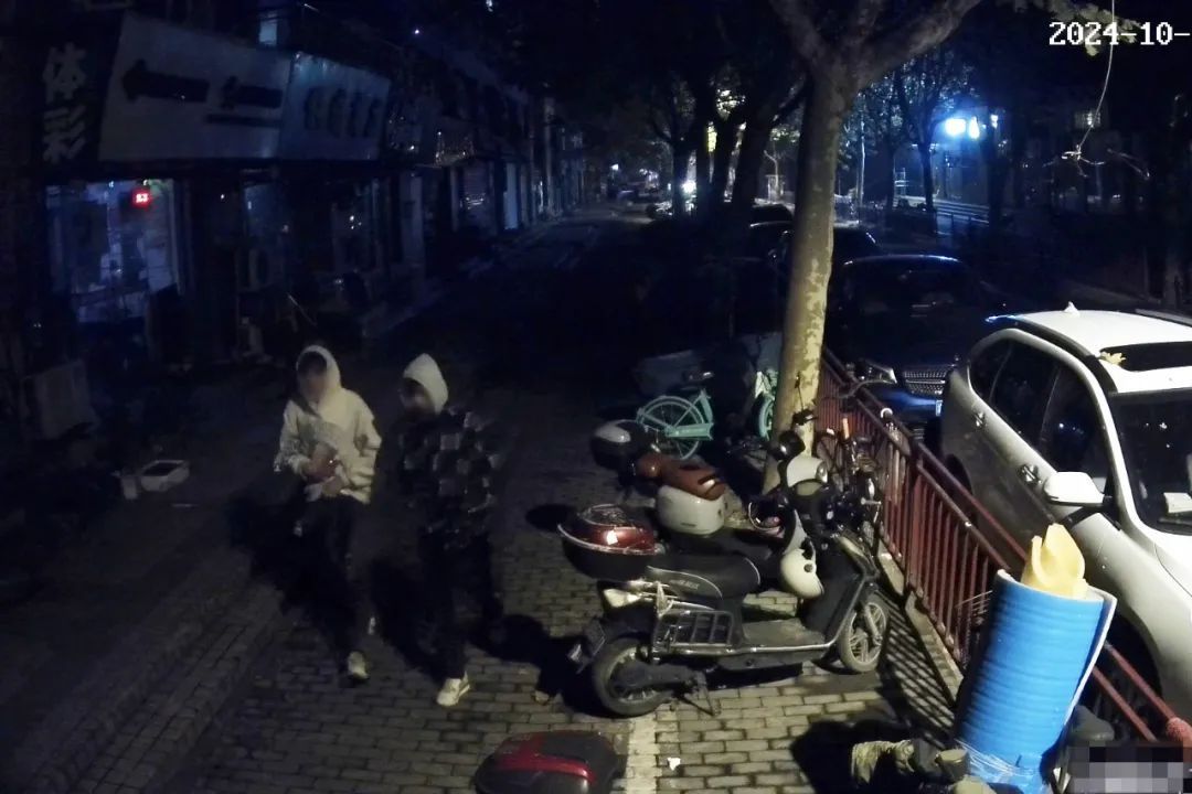 两男子看影视剧“钻研”了1个月盗窃手法，在上海作案3小时后被刑拘