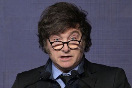 特朗普“夸奖”阿根廷总统米莱 特朗普“夸奖”阿根廷总统米莱