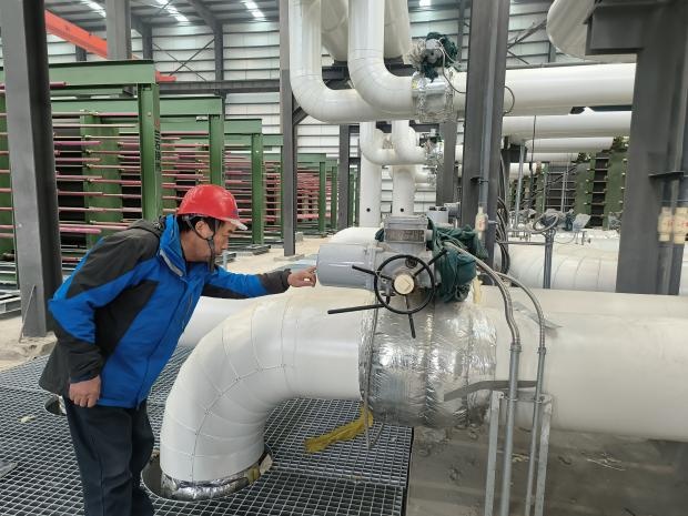 郑州已启动热态调试,你家暖气片热了吗? 郑州已启动热态调试,你家暖气片热了吗?