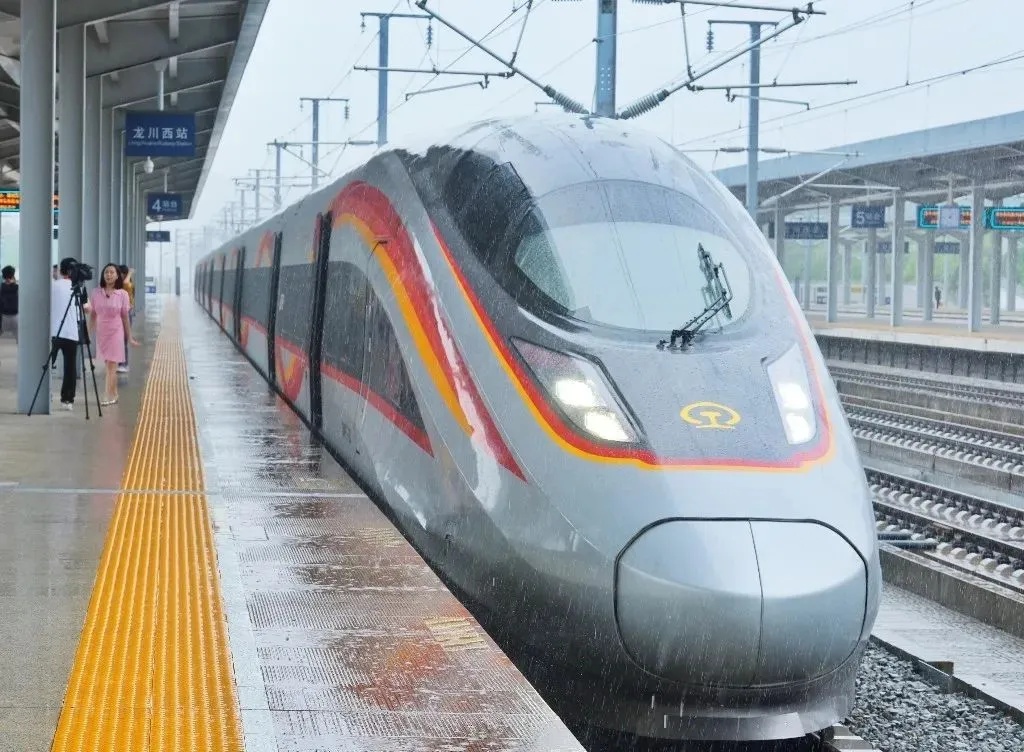 台风逼近，列车停运！深圳一公园临时关闭！