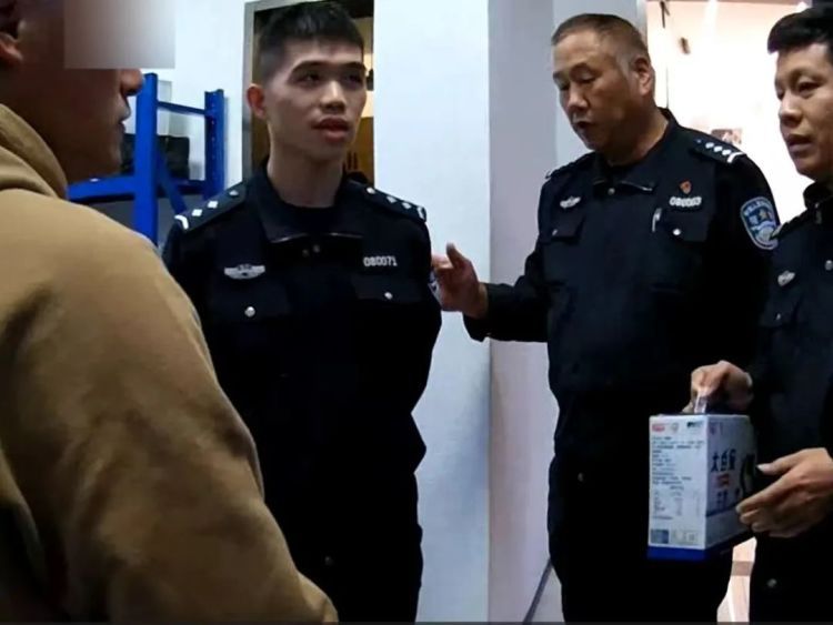 疑似遭遇诈骗？紧急拦截“大白兔牛奶”！