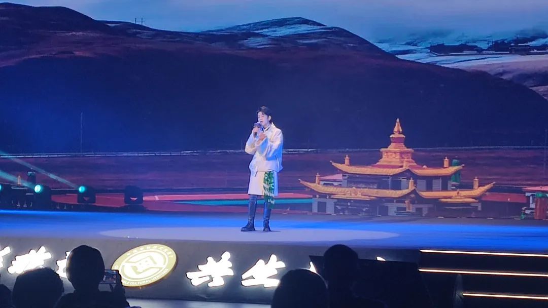 丁真现身成都!热推这项运动→ 丁真现身成都!热推这项运动→