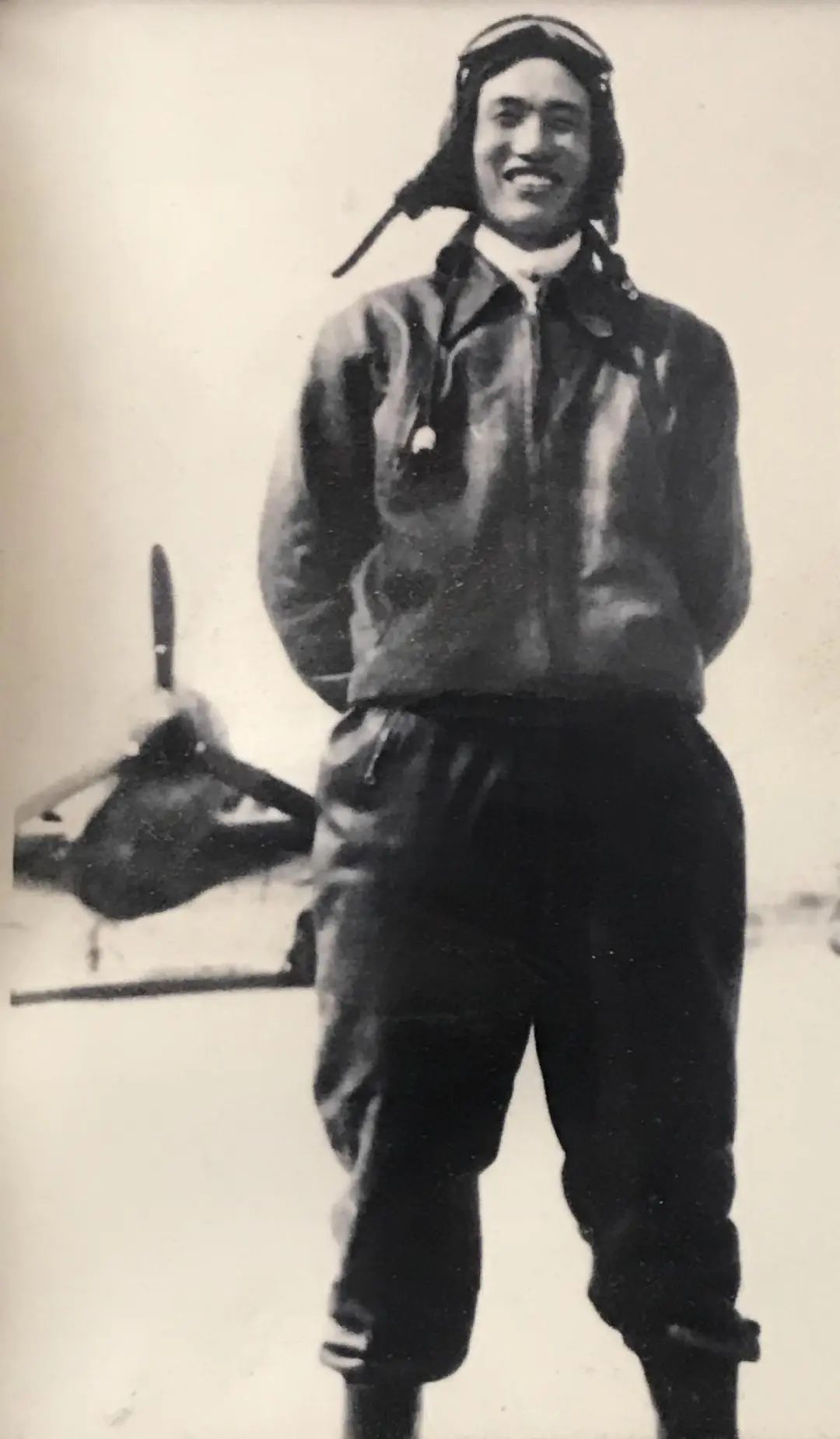 “我们的飞机真棒”!跟101岁的战士连线…… “我们的飞机真棒”!跟101岁的战士连线……