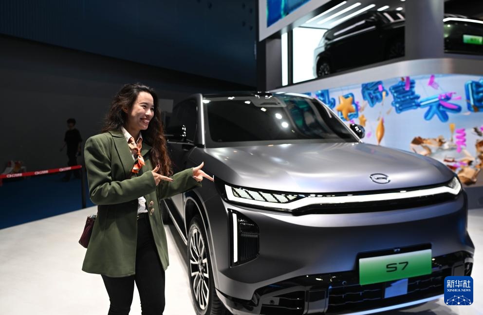 广州车展开幕 新能源车受关注 广州车展开幕 新能源车受关注