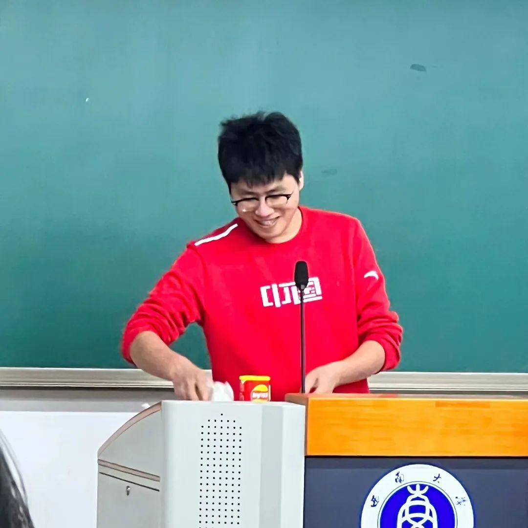 天妒英才！37岁高校副教授去世，曾在央视纪录片中出镜