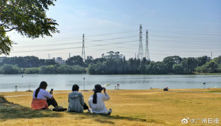 广州一废弃沙场变身网红露营公园 广州一废弃沙场变身网红露营公园